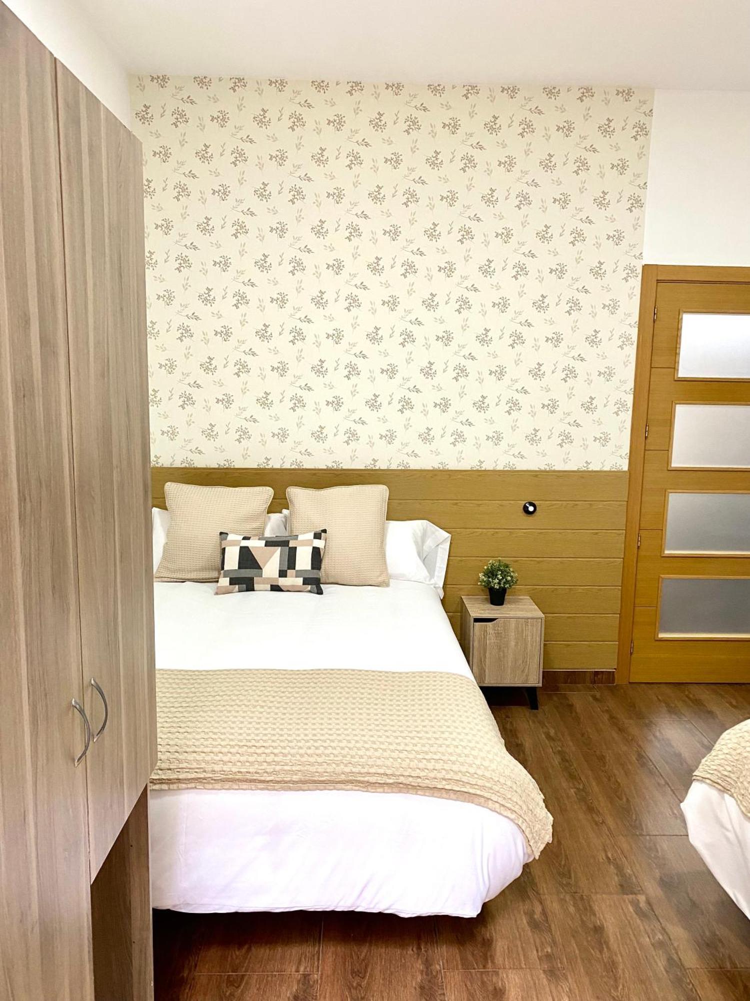 Apartamentos Fuencarral II Мадрид Стая снимка
